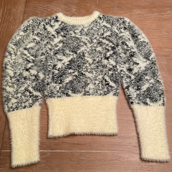 Venus puff sleeve sweater ivory and black size small - Picture 1 of 7